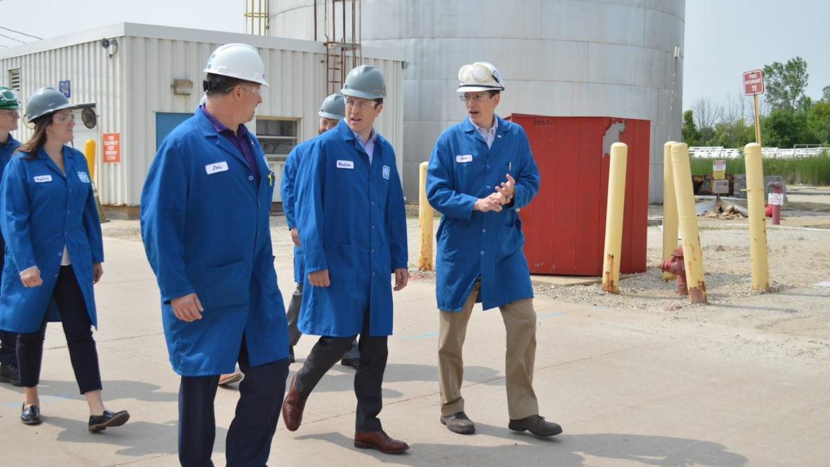 Representative Steil takes a tour